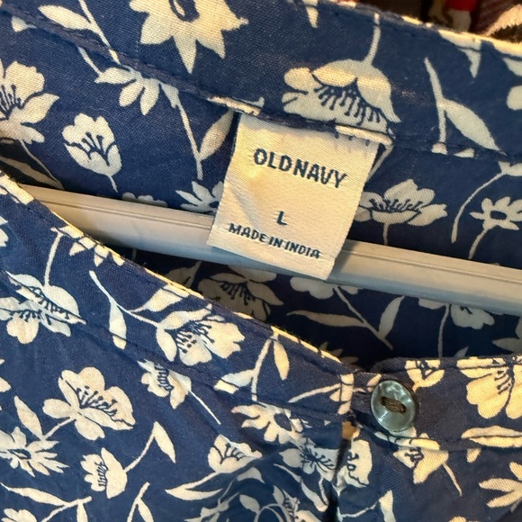 Old Navy Blue and White Floral Shirt - Picture 2 of 6